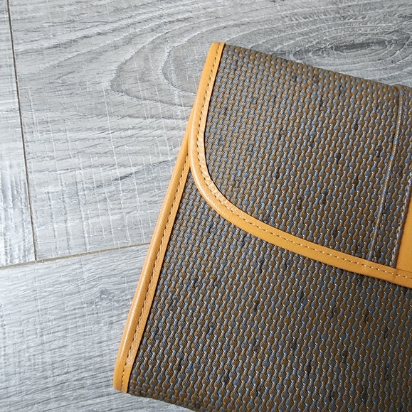 Yves Saint Laurent YSL Vintage Clutch - Picture 3 of 14